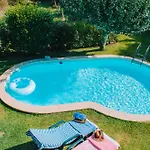 Just Like - Casa Do Cadinho