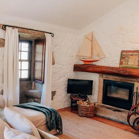 Just Like - Casa Do Cadinho Vila